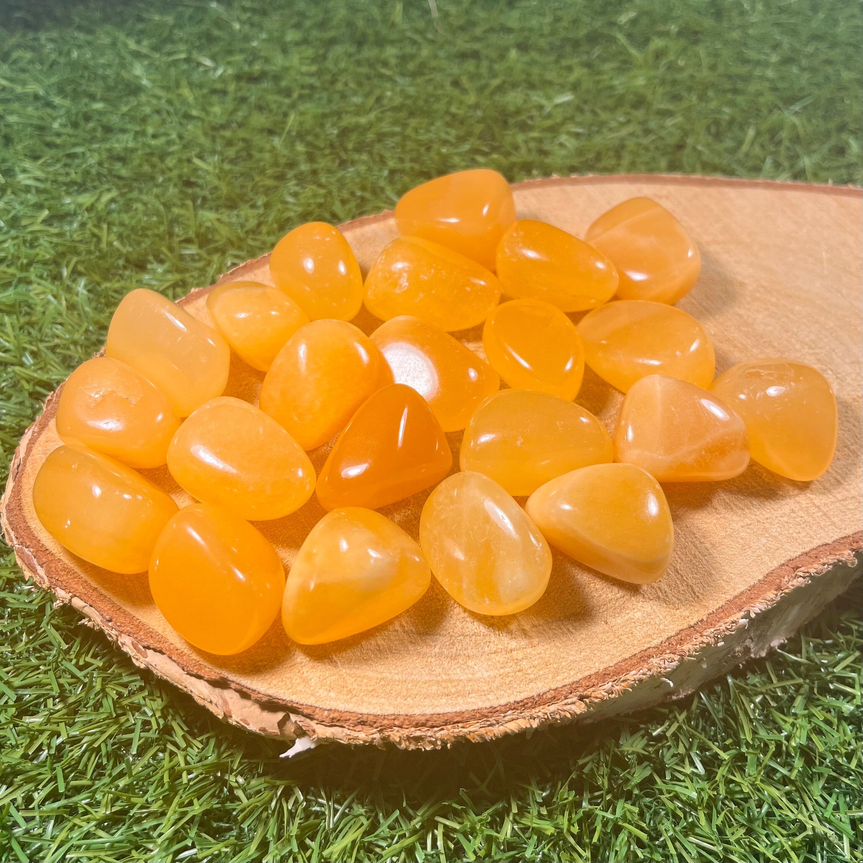 Orange Calcite Tumblestone / Healing Crystal / Energising / Cleansing / Creativity / Consciously Sourced UK Crystals / Gift