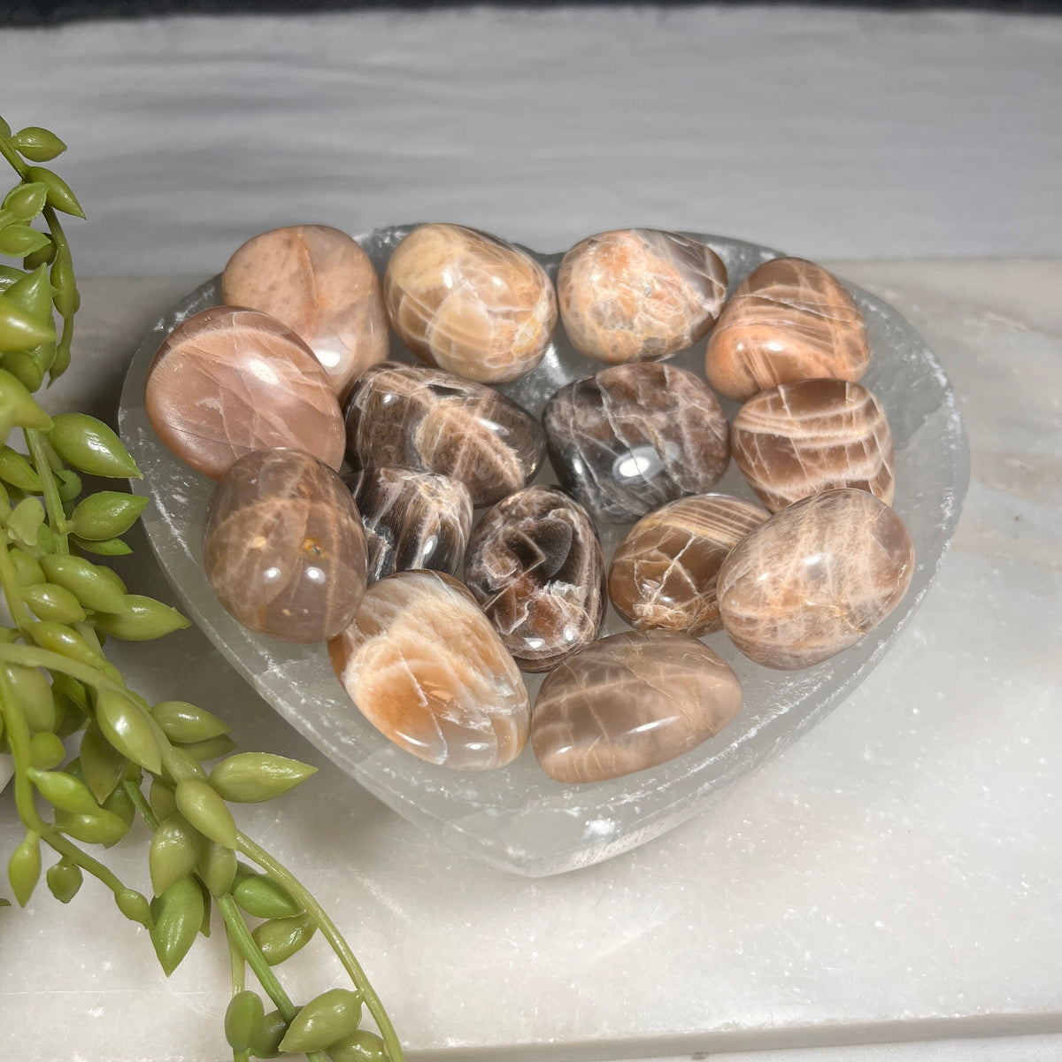 Moonstone Tumblestones, AAA Quality High Flash, Crystal for Intuition and Divine Connection , Ethically sourced UK crystal gifts