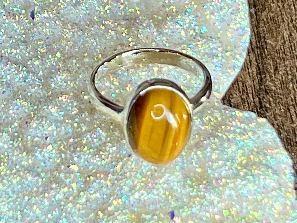 Tigers Eye Crystal Ring Size M &1/2, 925 Sterling Silver, Healing Crystal Jewellery Gift, Golden Gemstone for strength, UK Ethically sourced