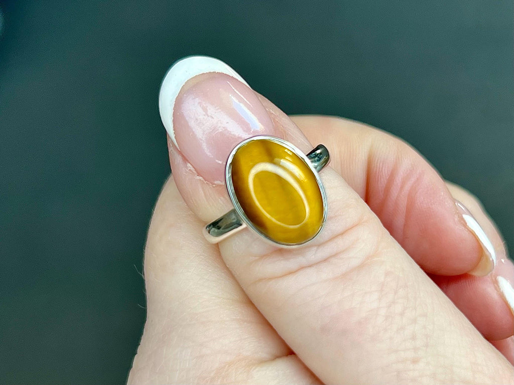 Tigers Eye Crystal Ring Size M &1/2, 925 Sterling Silver, Healing Crystal Jewellery Gift, Golden Gemstone for strength, UK Ethically sourced