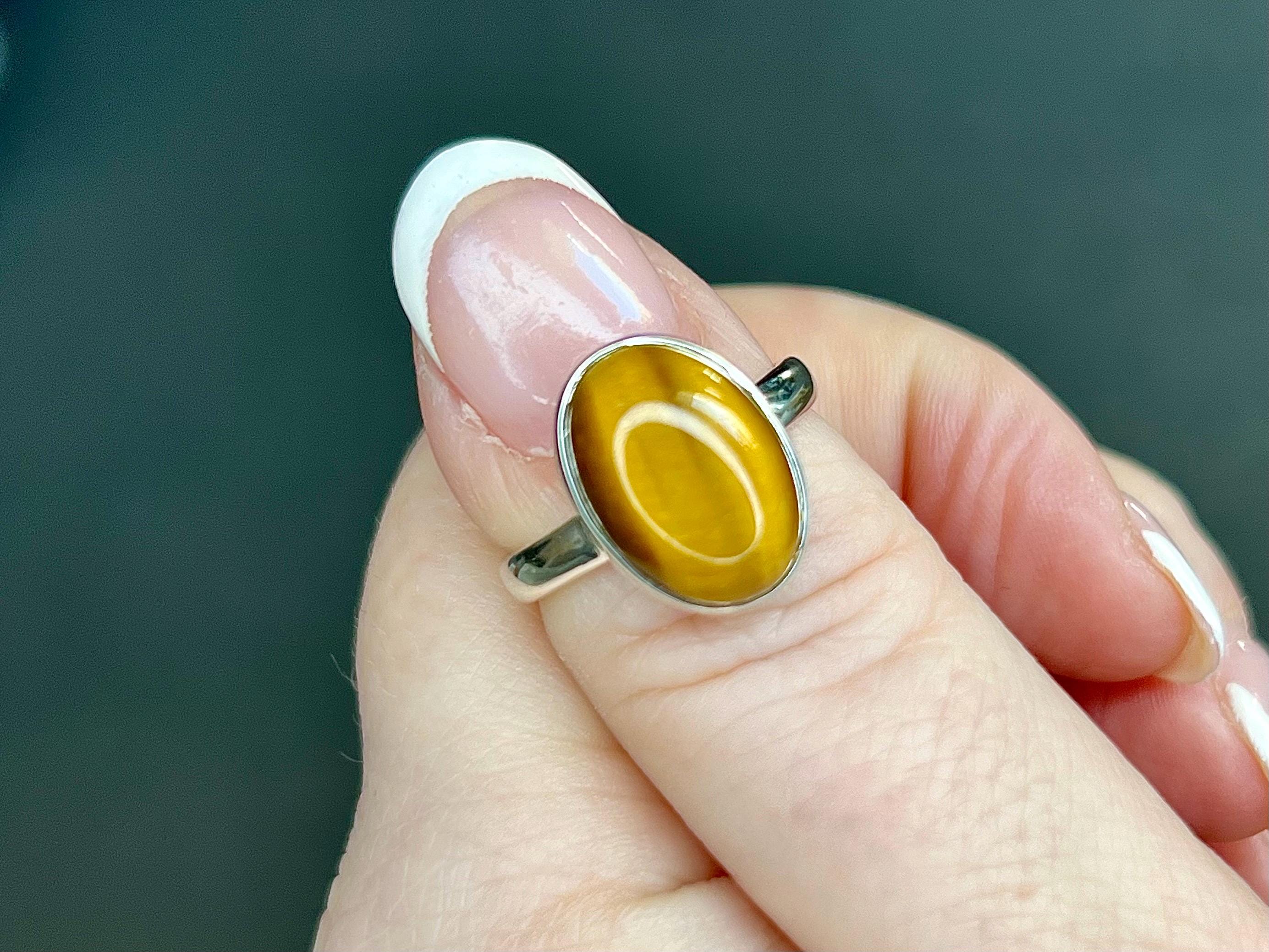 Tigers Eye Crystal Ring Size M &1/2, 925 Sterling Silver, Healing Crystal Jewellery Gift, Golden Gemstone for strength, UK Ethically sourced