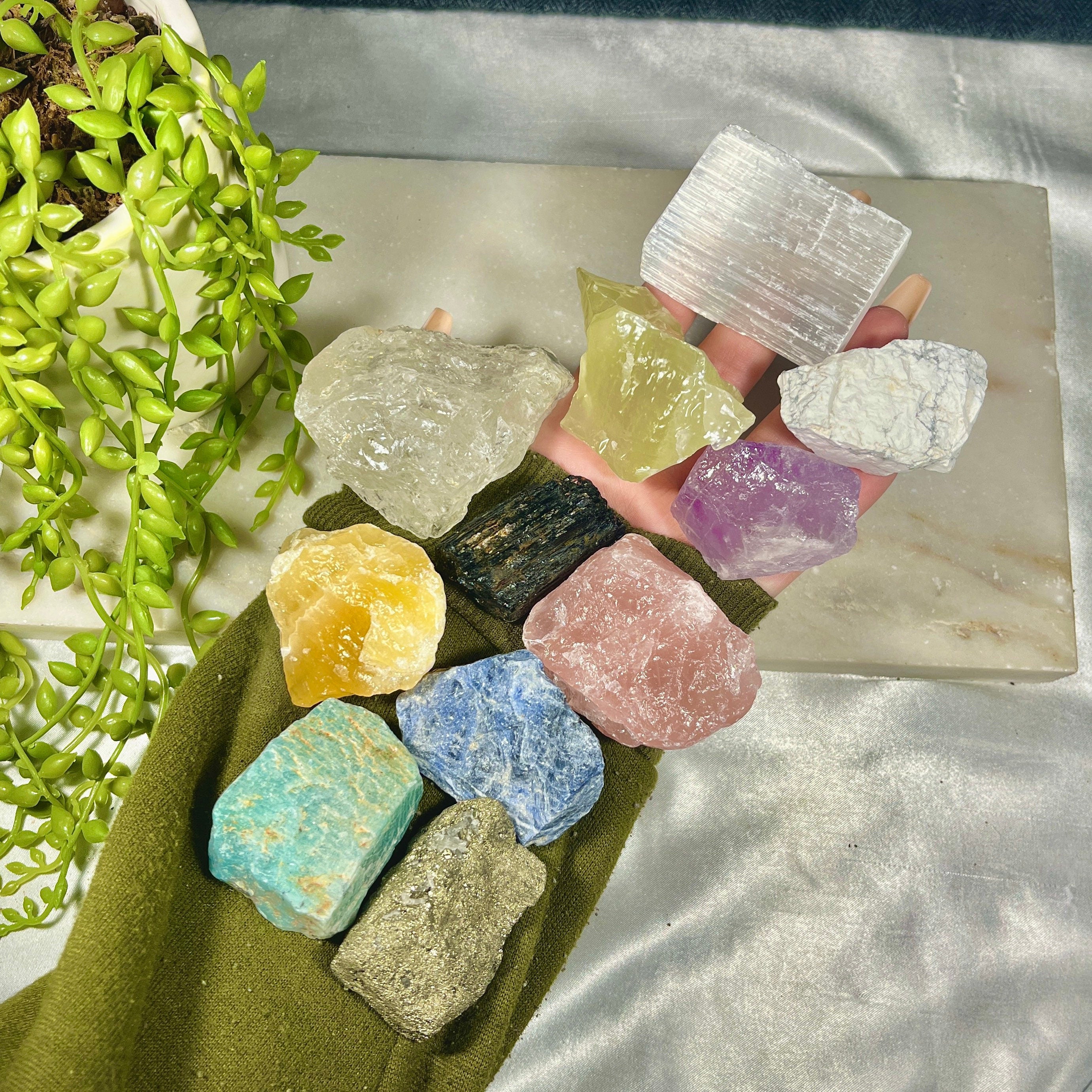 10 Raw Crystals Starter Set , Beginner Crystals Kit, Full Set of Raw Crystals , Raw Crystal Collection, Rose Quartz, Amethyst, Pyrite