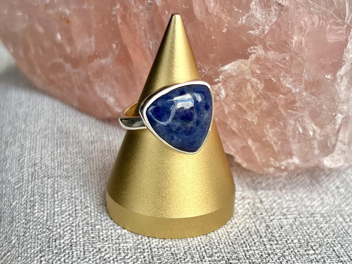 Sodalite Crystal Ring Size P &1/2, 925 Sterling Silver, Healing Crystal Triangle Stone Gift, Blue Gemstone for calm, UK Ethically sourced