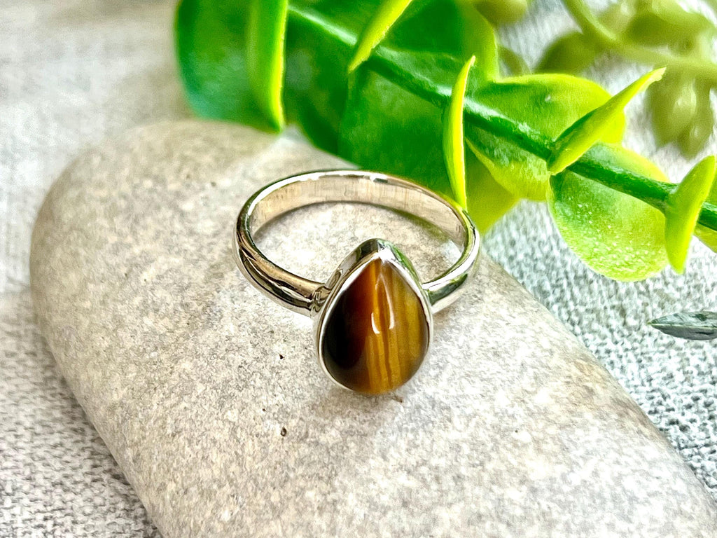 Tigers Eye Crystal Ring Size L, 925 Sterling Silver, Healing Crystal Jewellery Gift, Golden Gemstone for strength, UK Ethically sourced