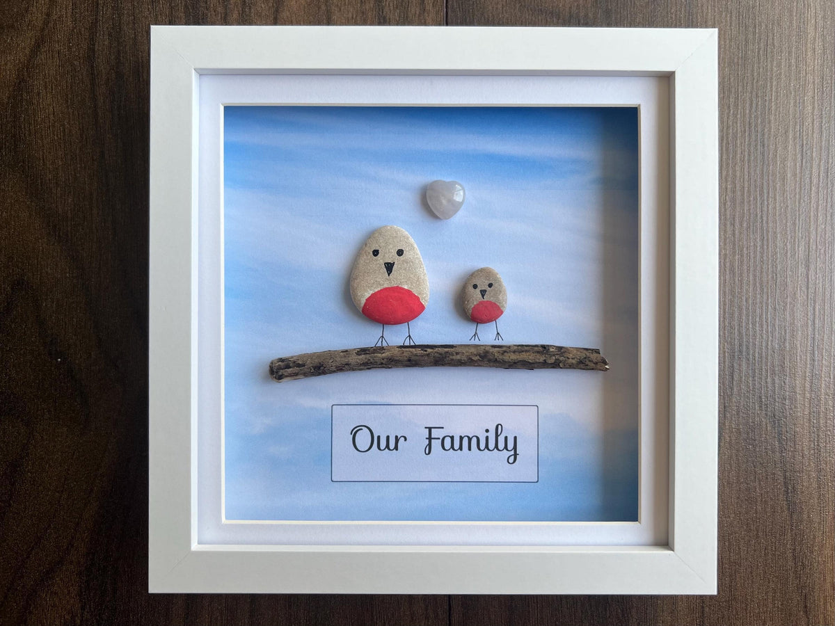 Family Pebble Art Frame, Personalised hand painted Robins, Wall art gift for New Baby Parents, Bird lovers present for Grandparents