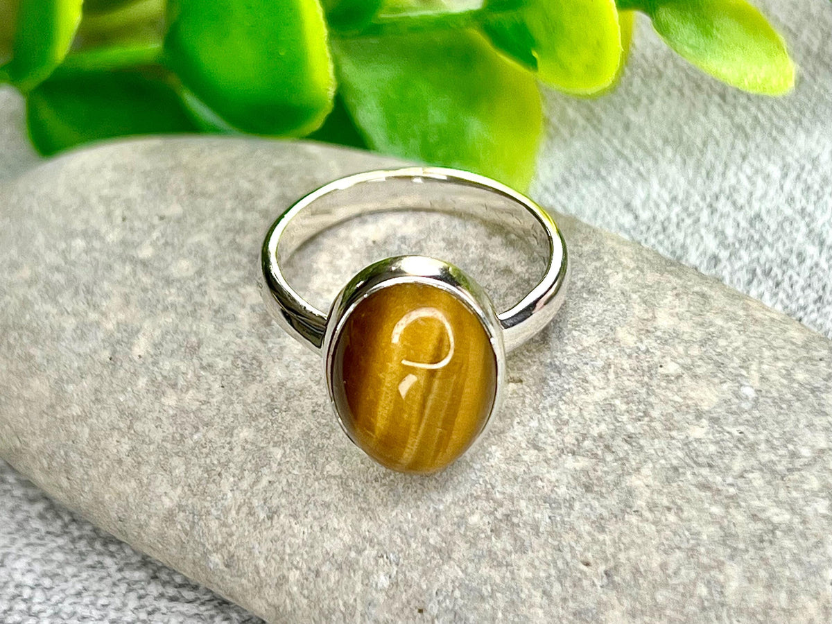 Tigers Eye Crystal Ring Size M &1/2, 925 Sterling Silver, Healing Crystal Jewellery Gift, Golden Gemstone for strength, UK Ethically sourced