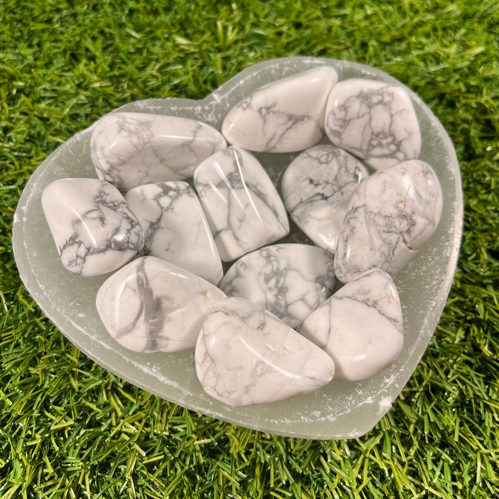 Howlite Tumblestones | Healing | Peaceful Sleep | Relaxing | Anti Anxiety | Crown Chakra | Consciously Sourced | UK Crystals | Gift