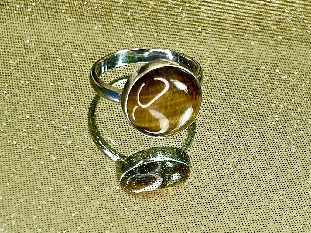 Tigers Eye Crystal Ring Size R, 925 Sterling Silver, Healing Crystal Jewellery Gift, Golden Gemstone for strength, UK Ethically sourced
