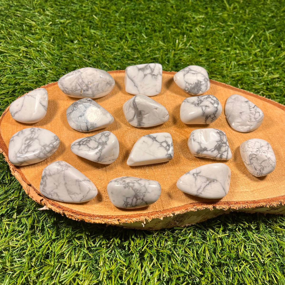 Howlite Tumblestones | Healing | Peaceful Sleep | Relaxing | Anti Anxiety | Crown Chakra | Consciously Sourced | UK Crystals | Gift