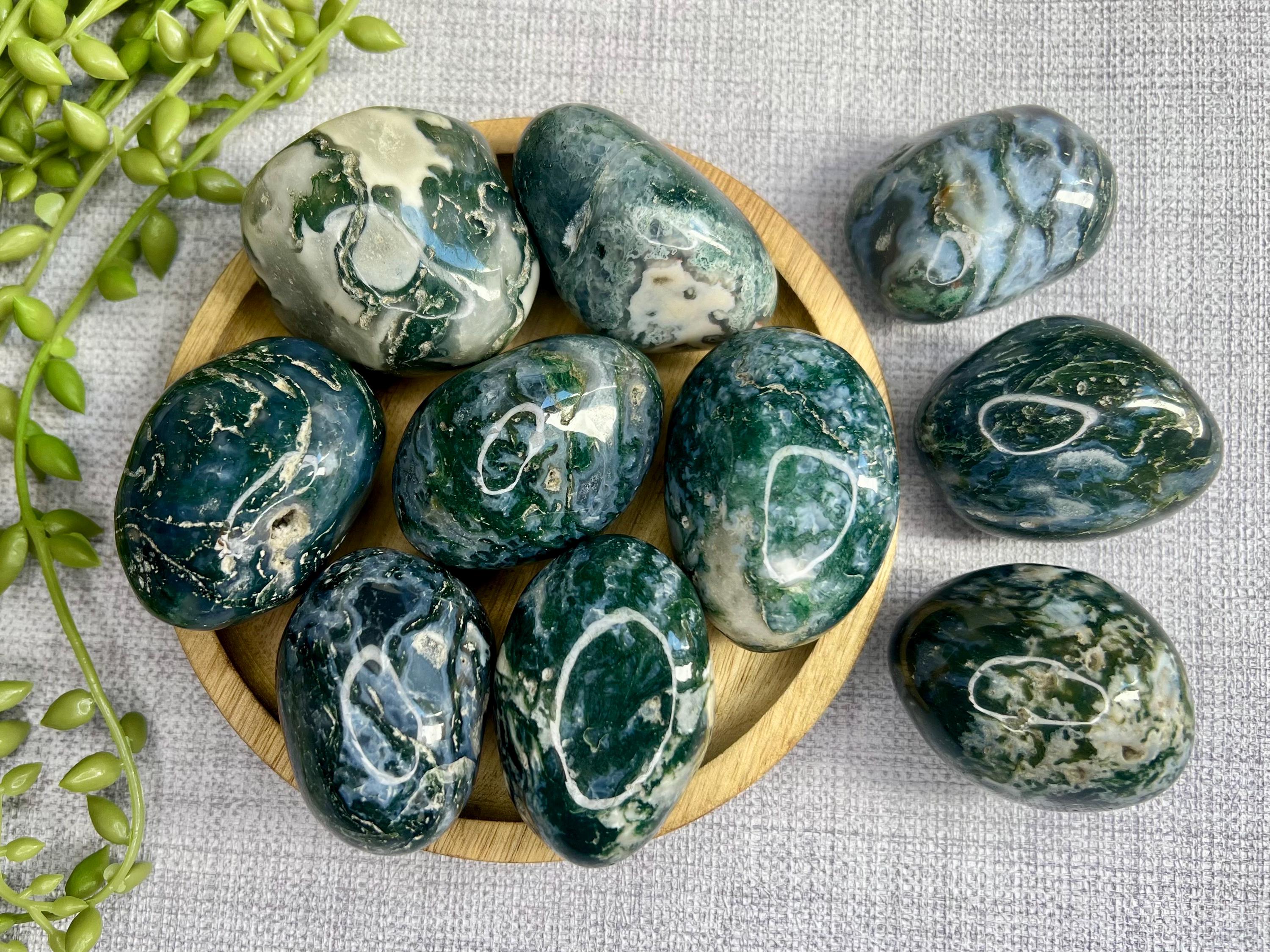 Moss Agate Palmstone, Green and White Crystal, Ethically Sourced, UK Metaphysical shop, Crystal gift for strength, Heart Chakra Stone, Reiki