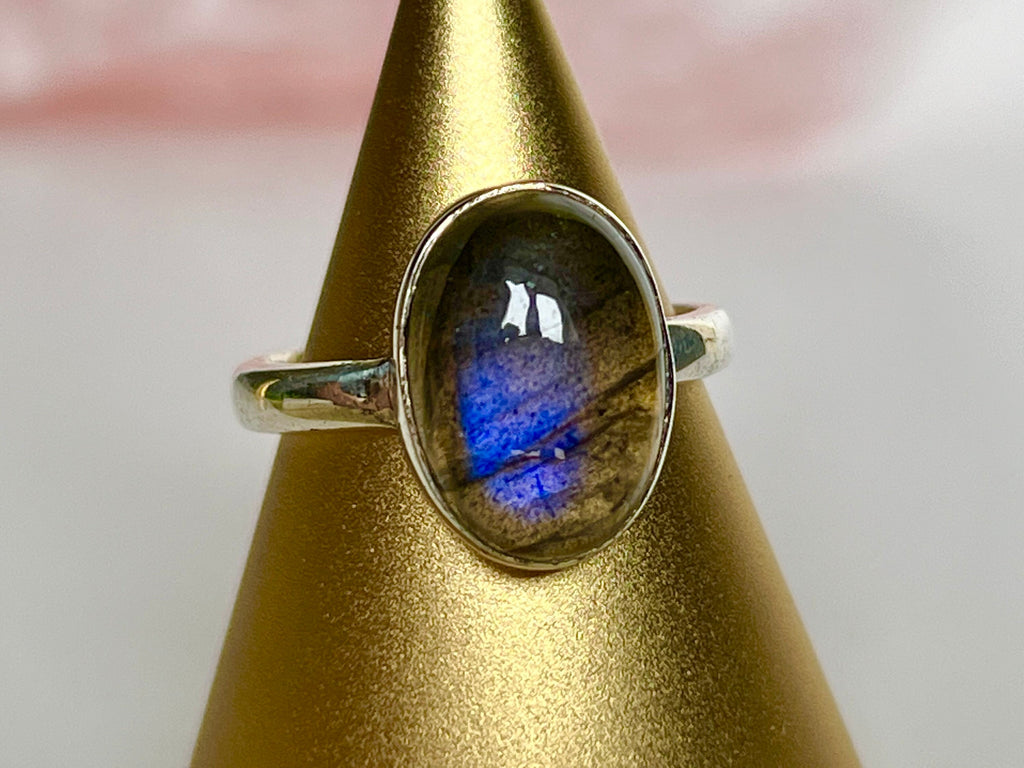 Labradorite Crystal Ring, UK size Q, 925 Sterling Silver, Ethically sourced healing crystals, crystal jewellery gift for her, for protection