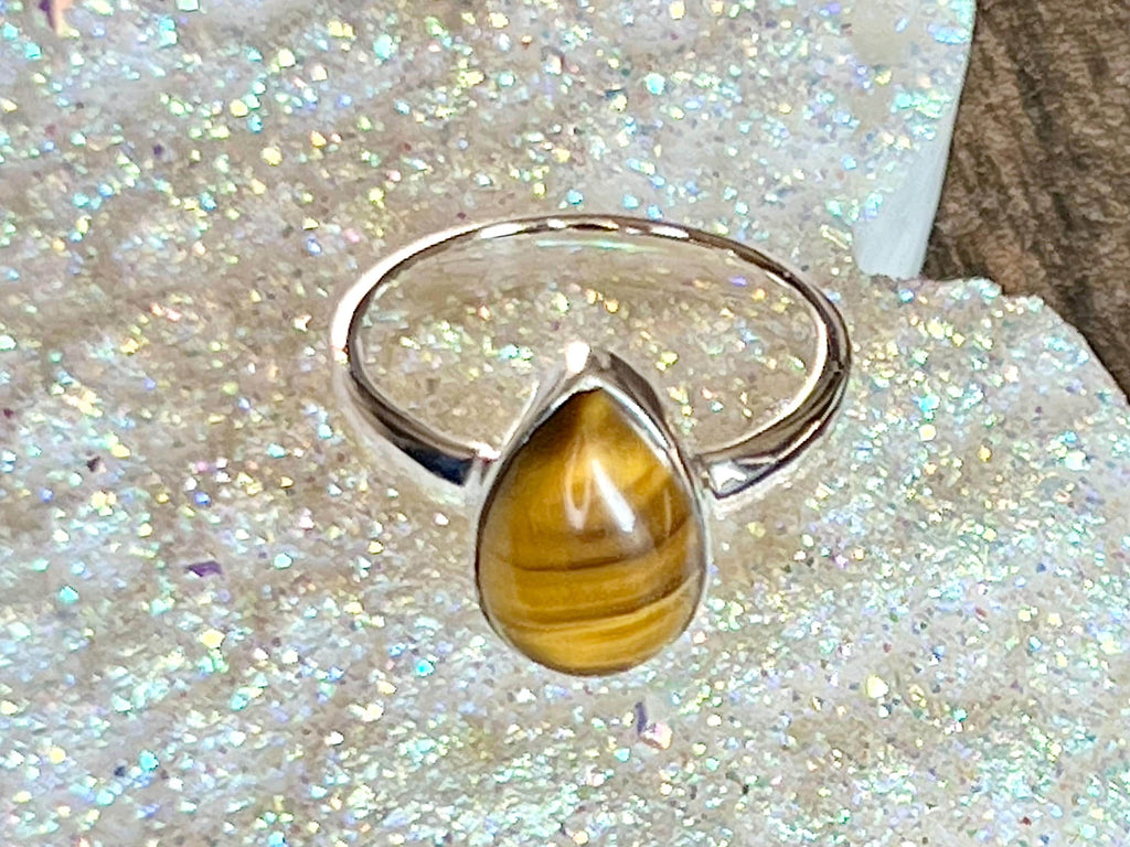 Tigers Eye Crystal Ring Size M, 925 Sterling Silver, Healing Crystal Jewellery Gift, Golden Gemstone for strength, UK Ethically sourced
