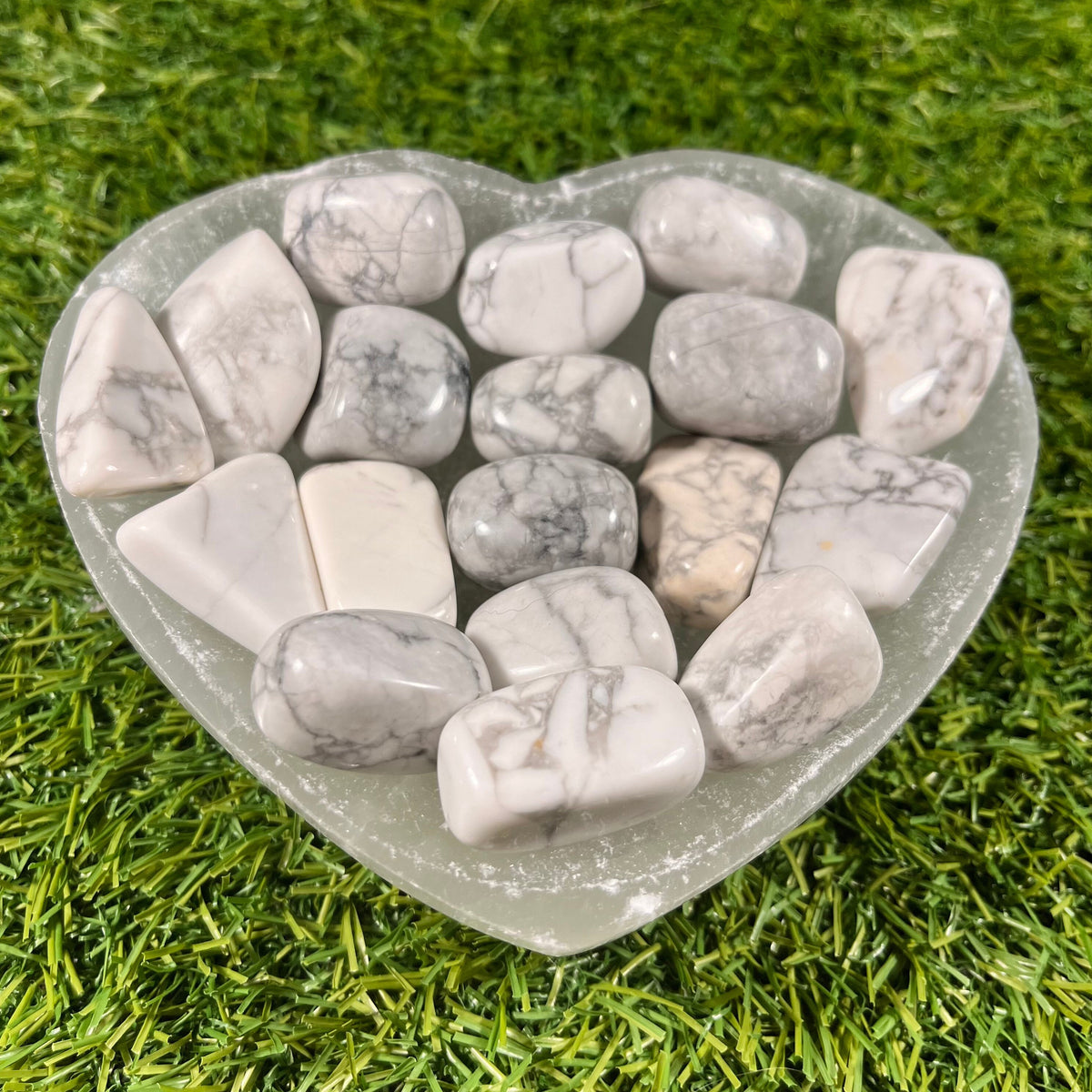 Howlite Tumblestones | Healing | Peaceful Sleep | Relaxing | Anti Anxiety | Crown Chakra | Consciously Sourced | UK Crystals | Gift