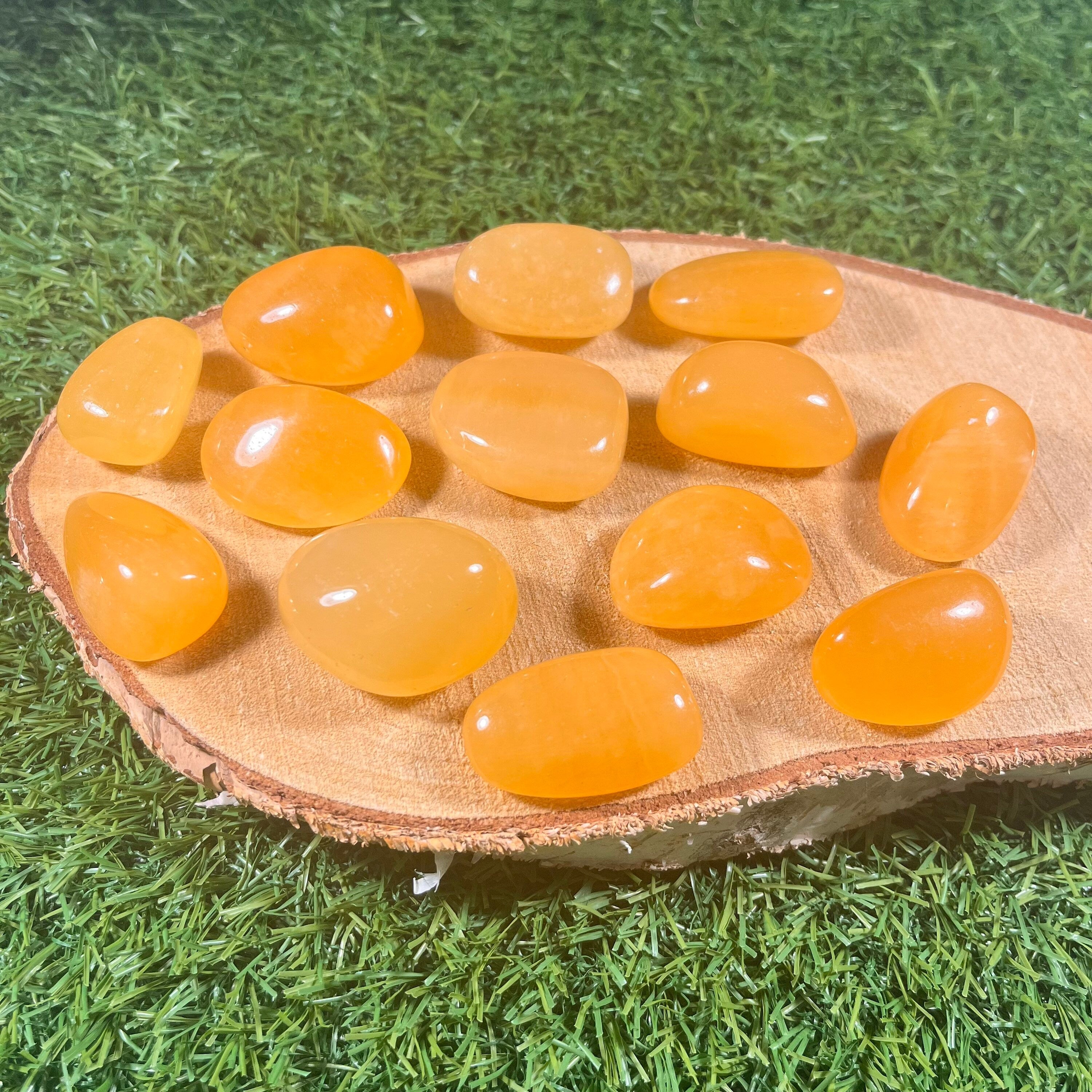 Orange Calcite Tumblestone / Healing Crystal / Energising / Cleansing / Creativity / Consciously Sourced UK Crystals / Gift
