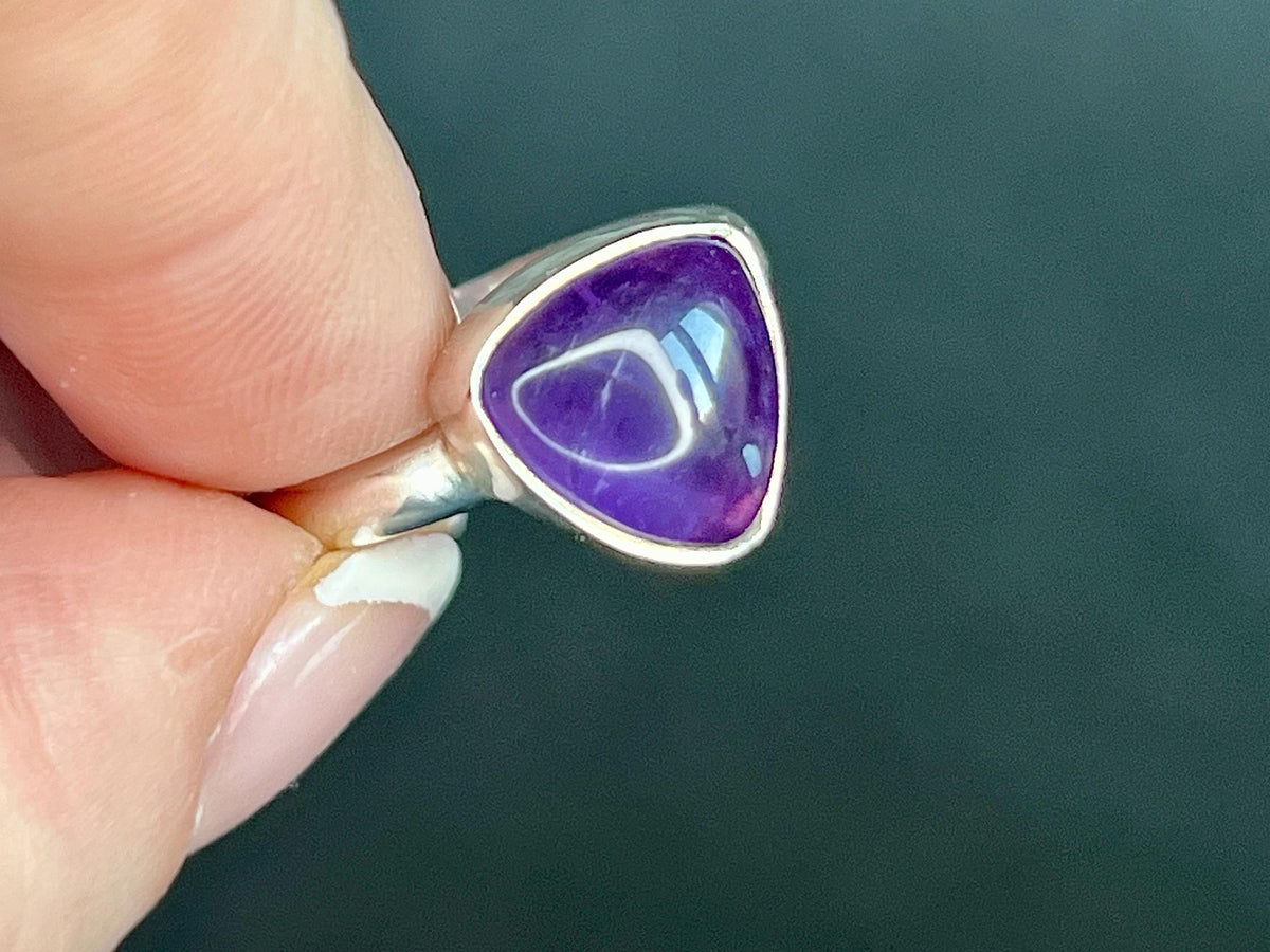 Amethyst Crystal Ring, UK Size L & 1/2, 925 Sterling Silver, Healing Crystal Jewellery Gift, Purple Gemstone for anxiety, Ethically sourced