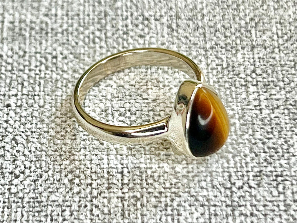 Tigers Eye Crystal Ring Size L, 925 Sterling Silver, Healing Crystal Jewellery Gift, Golden Gemstone for strength, UK Ethically sourced