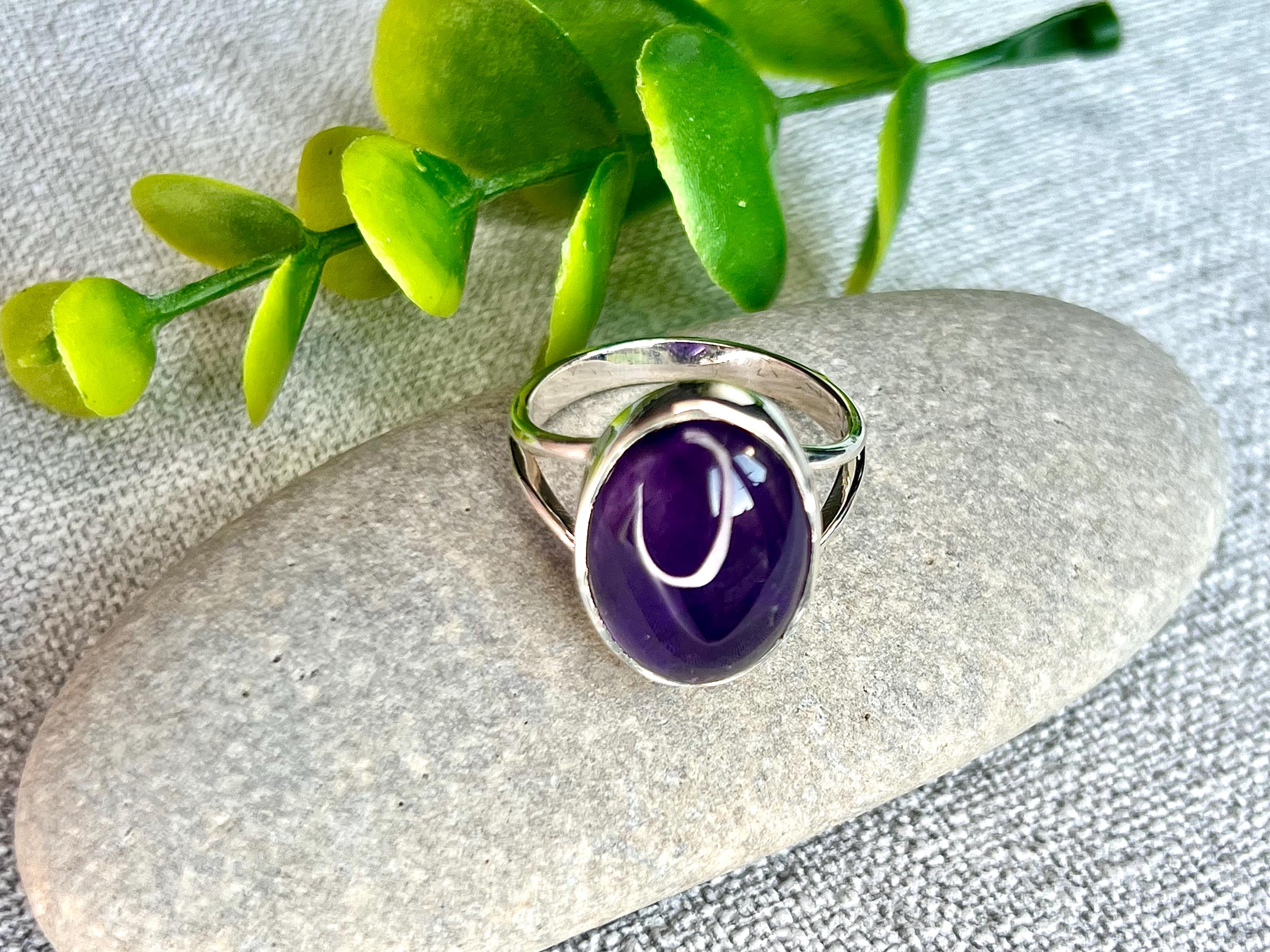 Amethyst Crystal Ring, UK Size P, 925 Sterling Silver, Healing Crystal Jewellery Gift, Purple Gemstone for anxiety, Ethically sourced stones