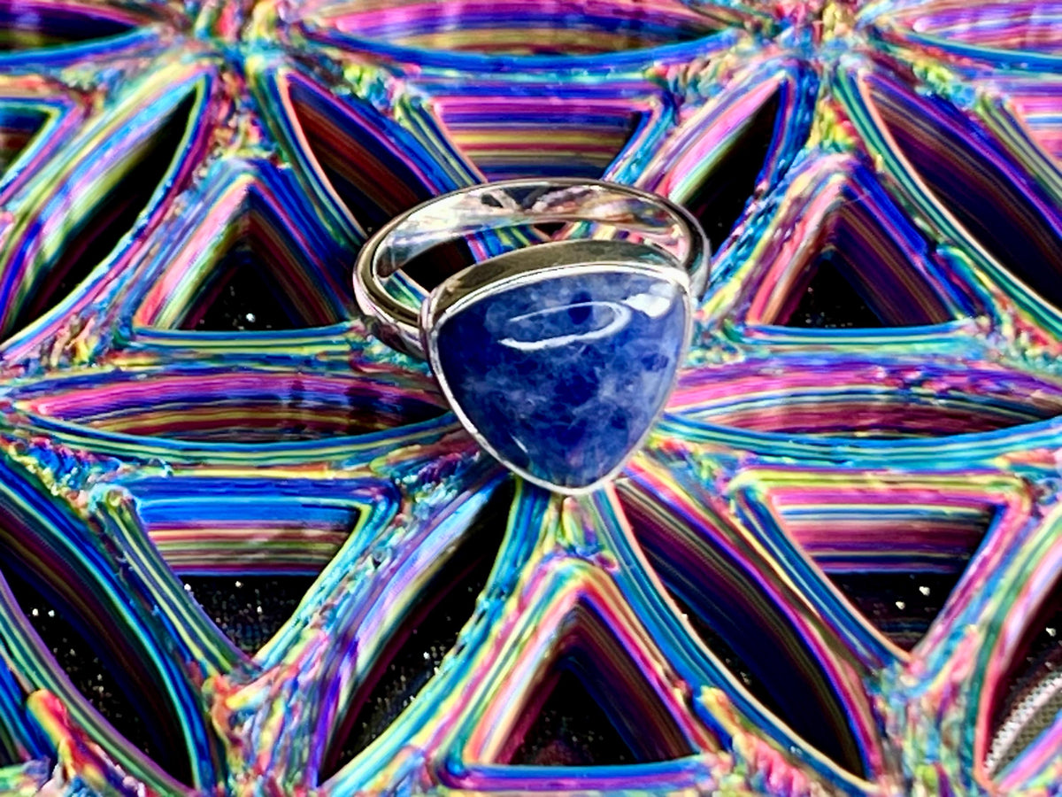 Sodalite Crystal Ring Size P &1/2, 925 Sterling Silver, Healing Crystal Triangle Stone Gift, Blue Gemstone for calm, UK Ethically sourced