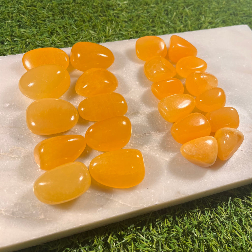 Orange Calcite Tumblestone / Healing Crystal / Energising / Cleansing / Creativity / Consciously Sourced UK Crystals / Gift