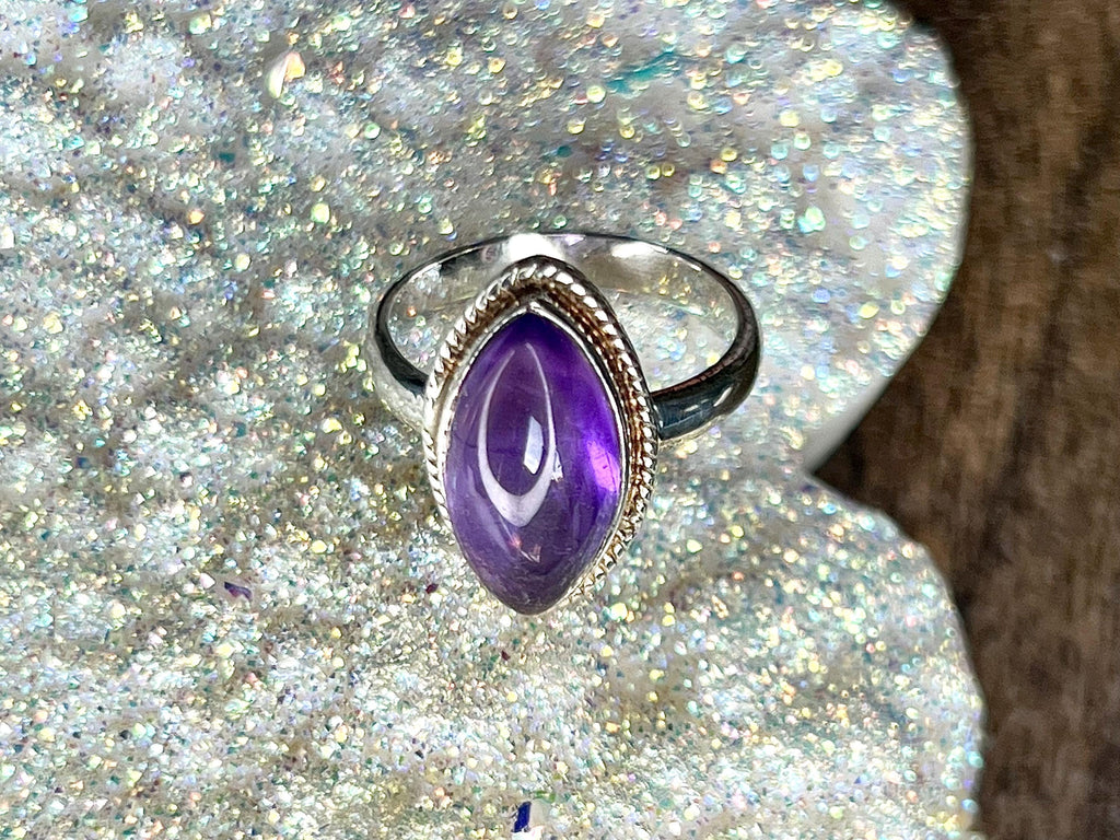 Amethyst Crystal Ring, UK Size L & 1/2, 925 Sterling Silver, Healing Crystal Jewellery Gift, Purple Gemstone for anxiety, Ethically sourced