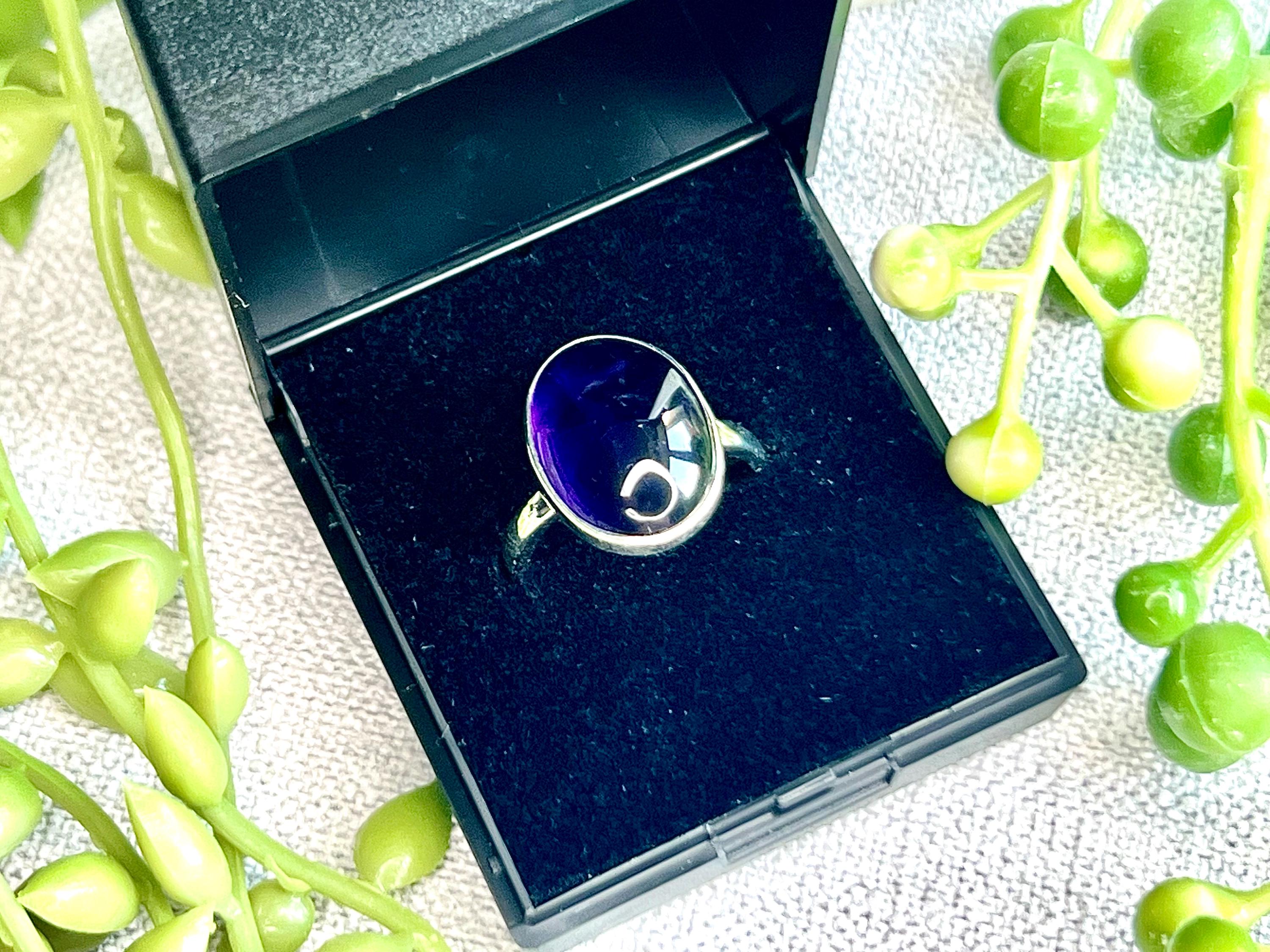 Amethyst Crystal Ring, UK Size N & 1/2, 925 Sterling Silver, Healing Crystal Jewellery Gift, Purple Gemstone for anxiety, Ethically sourced