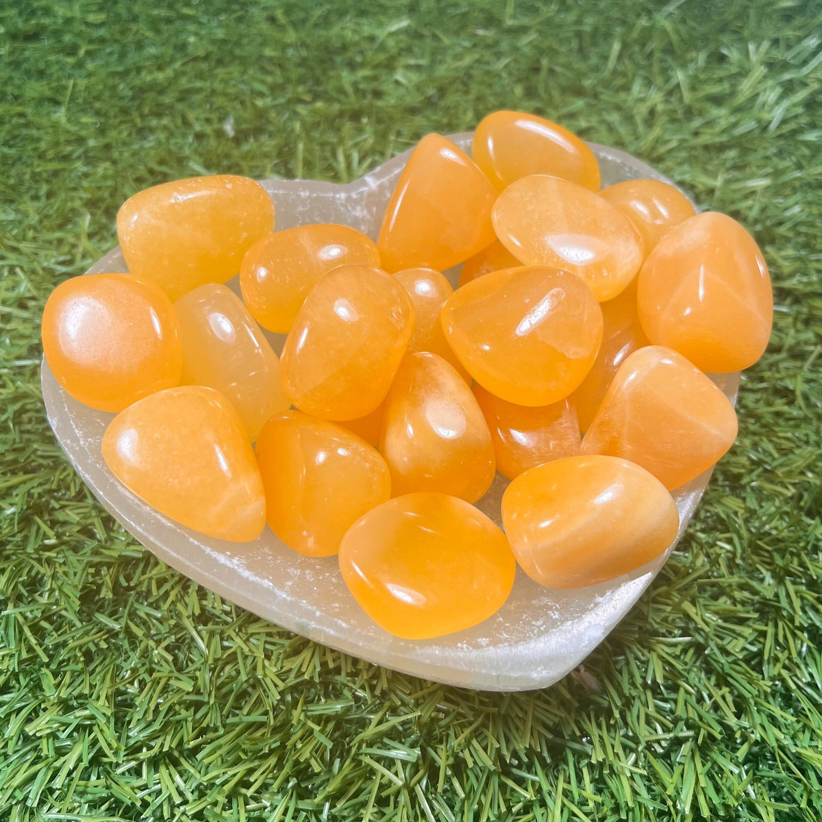 Orange Calcite Tumblestone / Healing Crystal / Energising / Cleansing / Creativity / Consciously Sourced UK Crystals / Gift