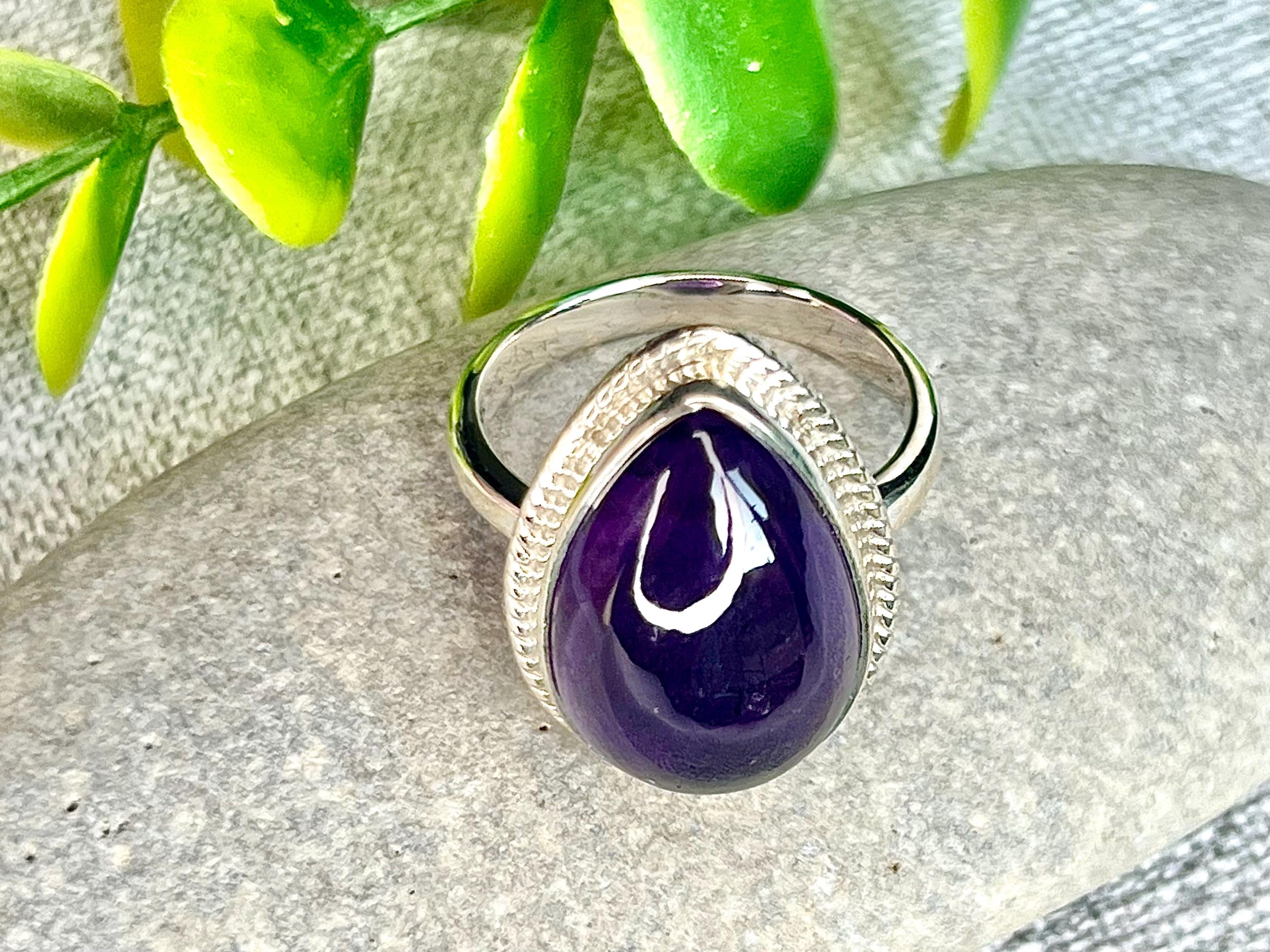 Amethyst Crystal Ring, UK Size O, 925 Sterling Silver, Healing Crystal Jewellery Gift, Purple Gemstone for anxiety, Ethically sourced stones