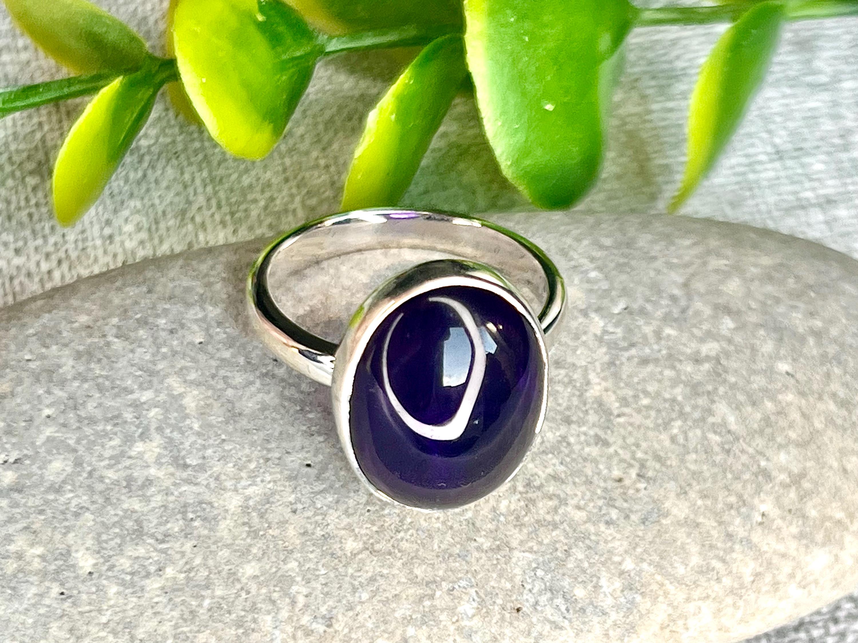 Amethyst Crystal Ring, UK Size N & 1/2, 925 Sterling Silver, Healing Crystal Jewellery Gift, Purple Gemstone for anxiety, Ethically sourced