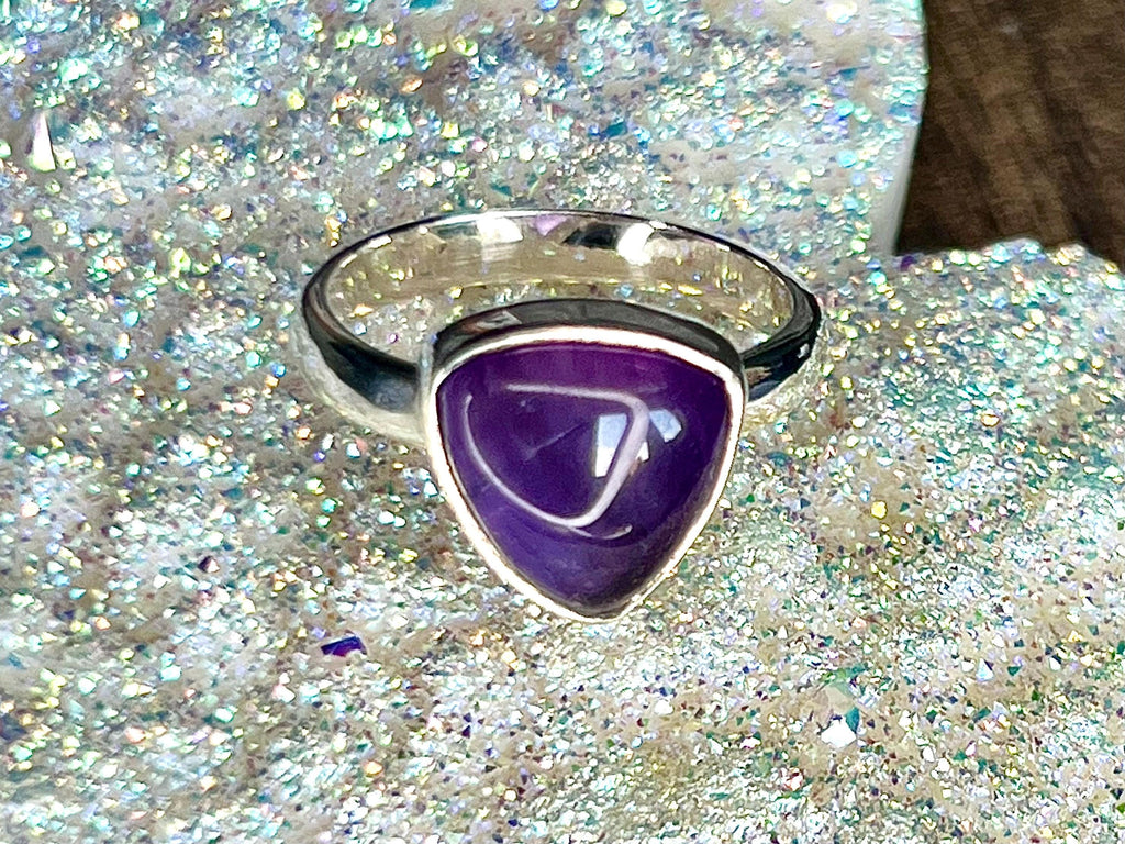 Amethyst Crystal Ring, UK Size L & 1/2, 925 Sterling Silver, Healing Crystal Jewellery Gift, Purple Gemstone for anxiety, Ethically sourced