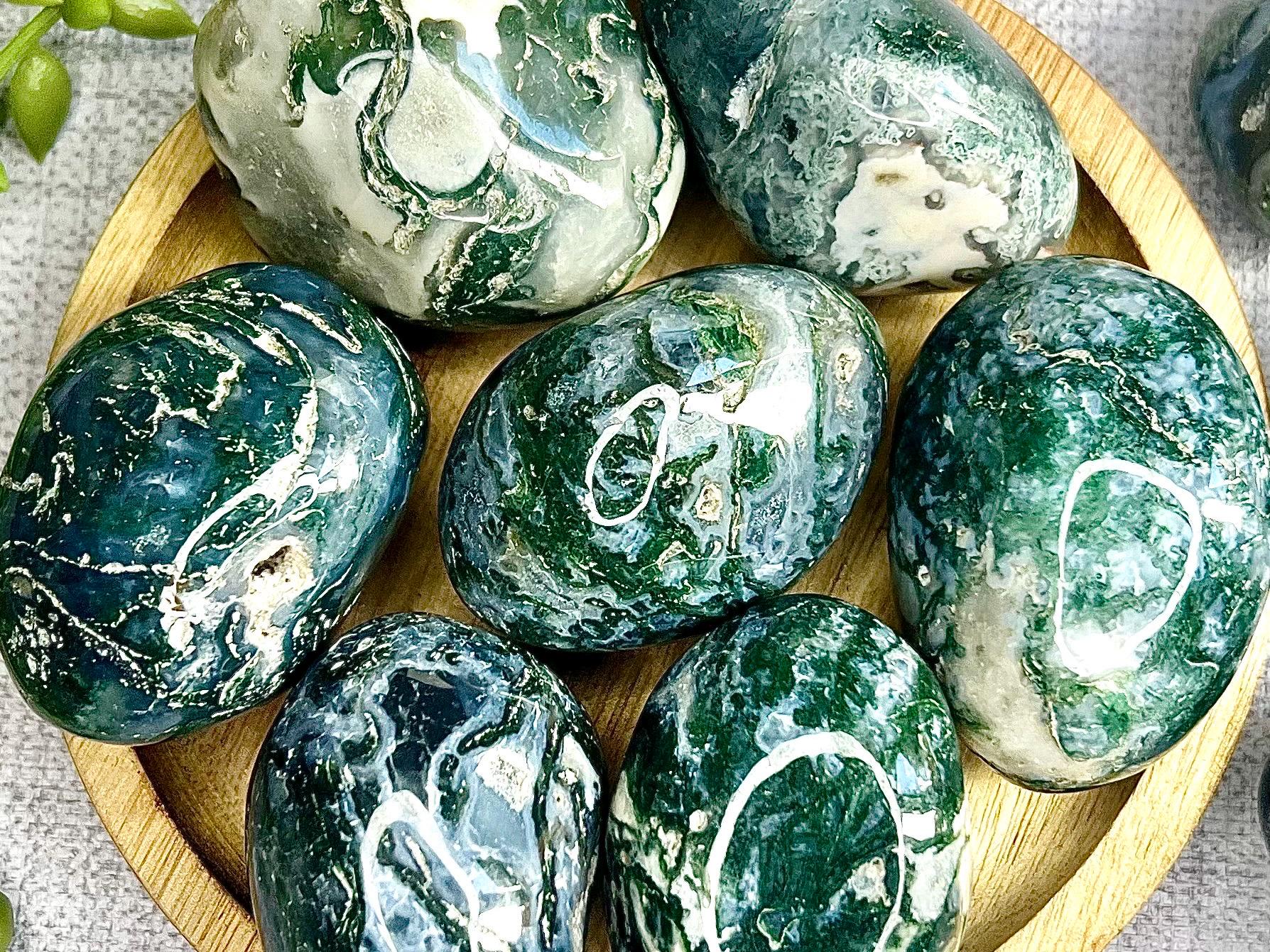 Moss Agate Palmstone, Green and White Crystal, Ethically Sourced, UK Metaphysical shop, Crystal gift for strength, Heart Chakra Stone, Reiki