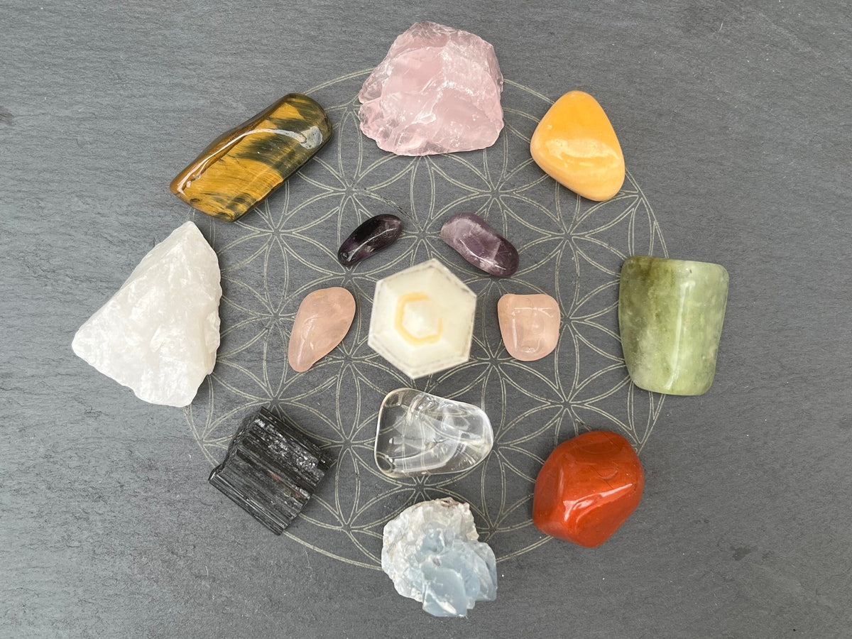 Slate flower of life crystal grid, balance your chakras charging plate, Altar decoration, crystal gift from the UK