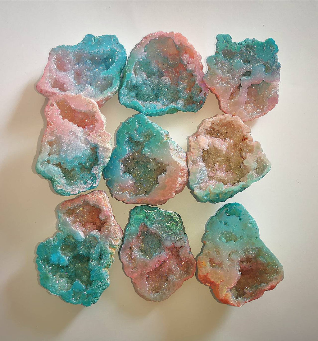 Pink and Blue Aura Quartz Geodes / UK Crystals Clusters / Ethically Sourced Unique Gifts / Healing Crystals / Pink / Blue / Candy Floss