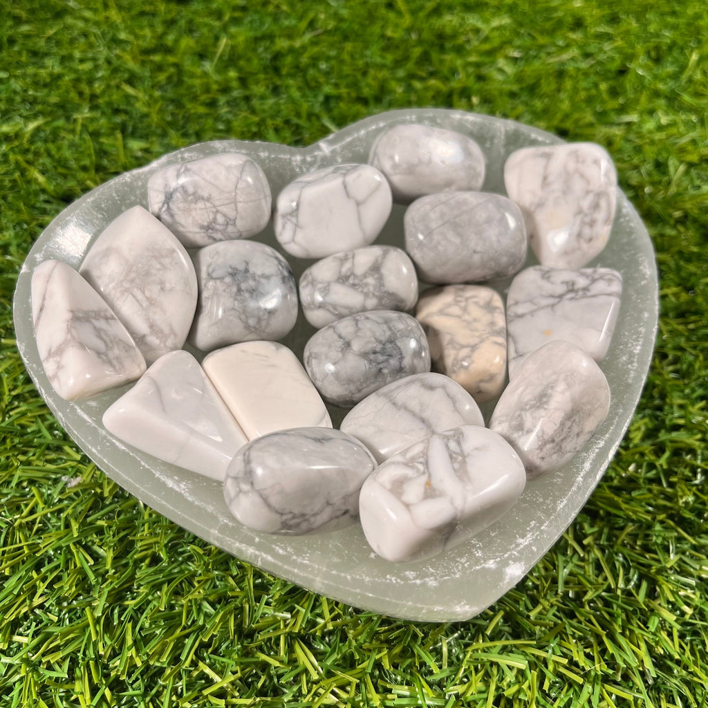 Howlite Tumblestones | Healing | Peaceful Sleep | Relaxing | Anti Anxiety | Crown Chakra | Consciously Sourced | UK Crystals | Gift